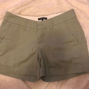 New worn shorts Dean John brand size 27